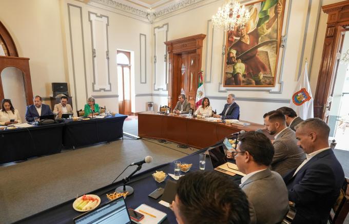 Sostuvieron quinta reunión del proceso de transición el edil saliente Adán Domínguez y alcalde entrante José Chedraui