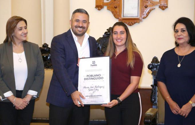 Gobierno Municipal reconoció a Majo Rodríguez como “Poblana Distinguida”