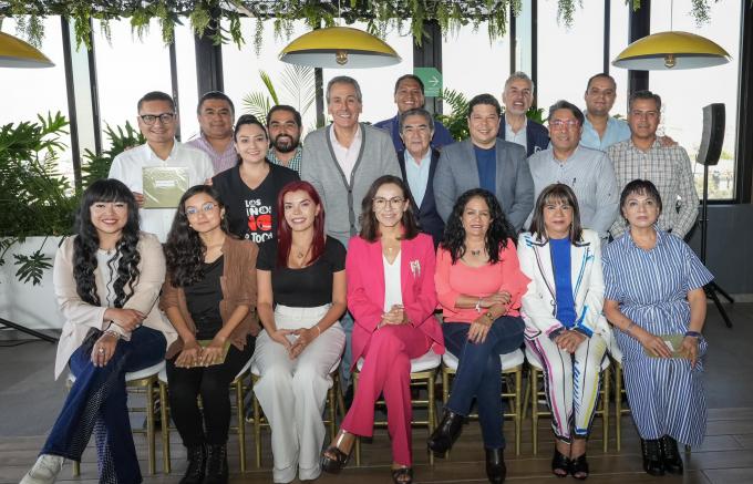 El presidente electo, José Chedraui sostuvo reunión de trabajo con síndica y regidores que lo acompañarán en su gobierno