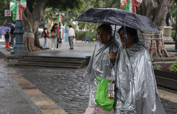Provocará huracán “John” lluvias en el estado de Puebla