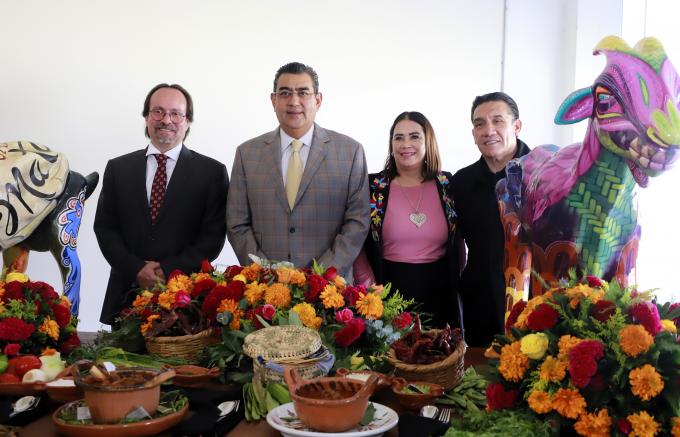 Nascar y Mole de Caderas, oferta turística de octubre en Puebla