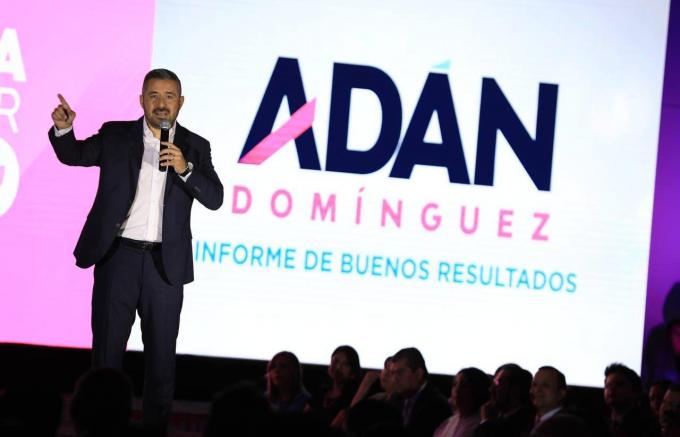 Rindió el alcalde Adán Domínguez informe de gobierno