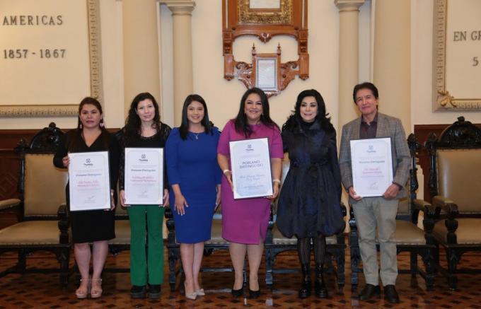 Ayuntamiento de Puebla reconoció como “Visitantes Distinguidas” a especialistas de paladar hendido