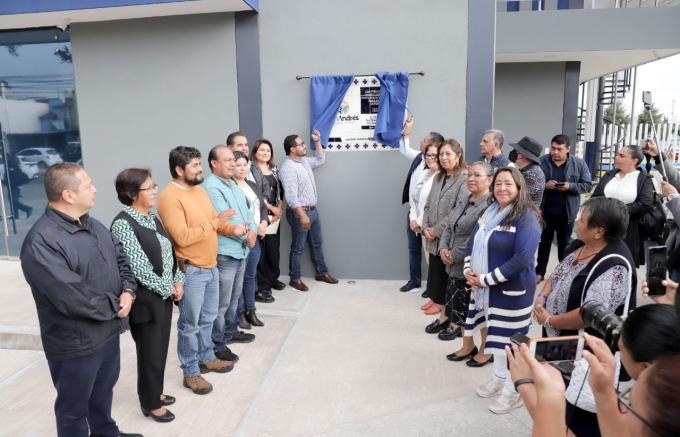 Entregó Edmundo Tlatehui obras de seguridad y salud en la Delegación Atlixcáyotl