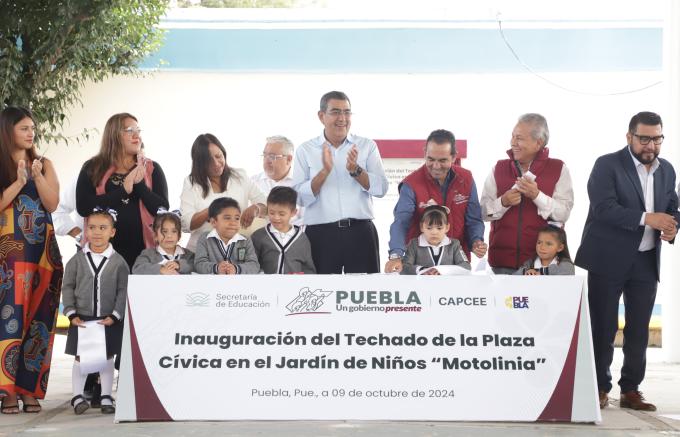 Entregó el gobernador Sergio Salomón Céspedes techados en instituciones educativas