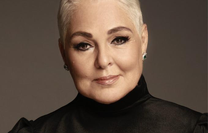 Lupita D’Alessio llega a Puebla