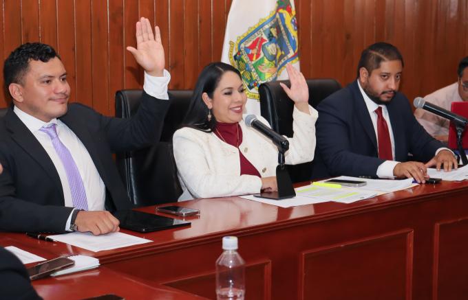 La alcaldesa Tonantzin Fernandéz encabezó la instalación del Consejo de Administración del SOSAPACH