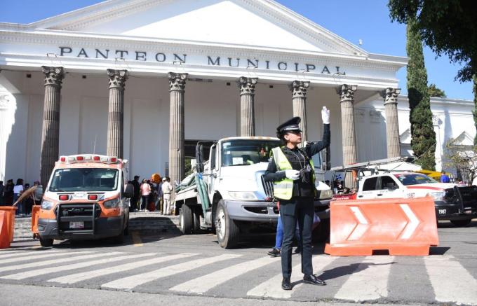 Sin incidentes transcurrieron festividades del "Día de Muertos" en la capital: Gobernación