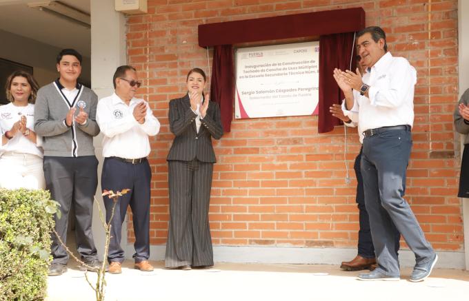 Realizó el gobernador Sergio Salomón Céspedes gira de trabajo por Zacatlán