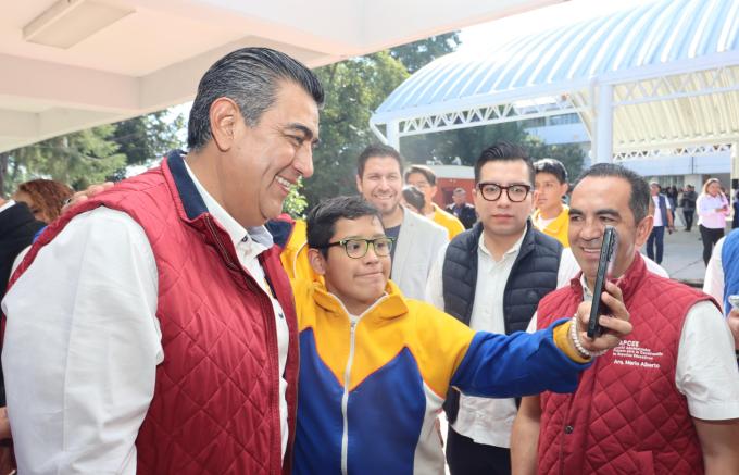 Con techados en escuelas, gobierno estatal contribuye a cuidar la salud de estudiantes