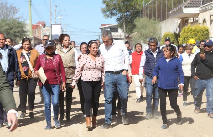 Atiende el alcalde José Chedraui vialidades en Juntas Auxiliares de la Capital
