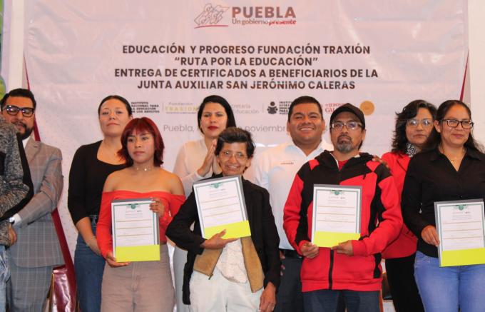 Entregó IEEA certificados de educación básica del programa “Ruta por la Educación”