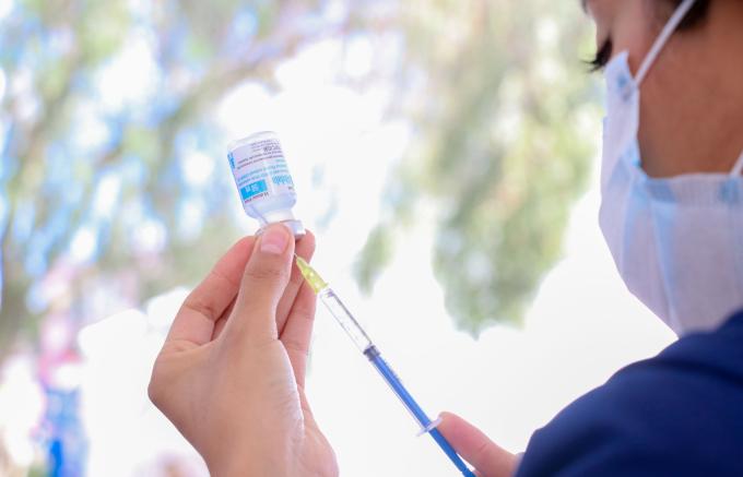 En temporada invernal, vigente vacunación contra enfermedades respiratorias: Salud
