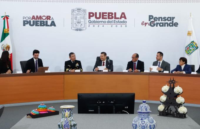 El gobernador Alejandro Armenta exhortó a denunciar a defraudadores de programas sociales