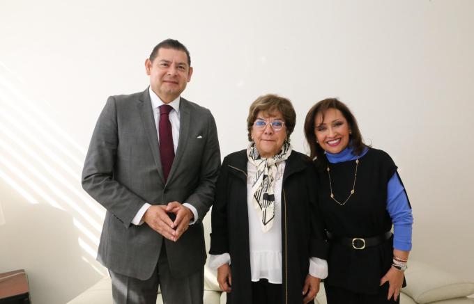 Firmaron Convenio y Mesa Interestatal para la Construcción de la Paz los gobiernos de Puebla y Tlaxcala