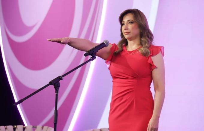 Rindió protesta Cecilia Arellano como presidenta honoraria del DIF Estatal