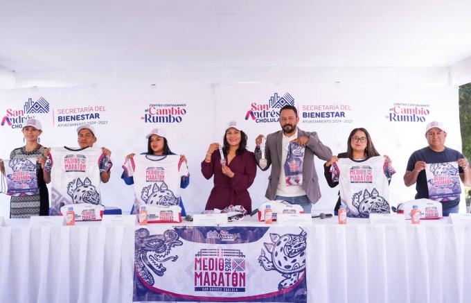 Presentó la Medalla y Kit para el Medio Maratón San Andrés Cholula 2025, la alcaldesa Guadalupe Cuautle 