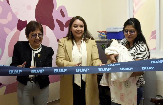 La BUAP inaugura el lactario número 11 en la Facultad de Filosofía y Letras