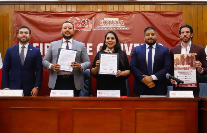 El Gobierno Municipal de San Pedro Cholula, firmó un convenio con la Dirección de Apoyo y Protección al Migrante