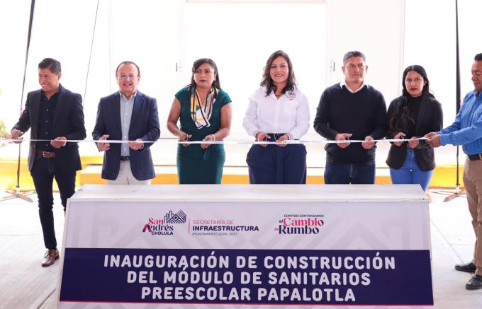 Entregó el Ayuntamiento de San Andrés Cholula módulo de sanitarios en preescolar Papalotla
