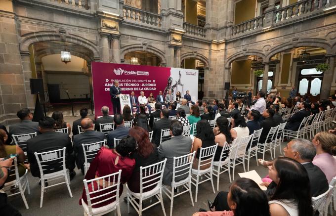El alcalde José Chedraui encabezó la Instalación y Toma de Protesta del Comité de Análisis Técnico-Jurídico del Municipio de Puebla