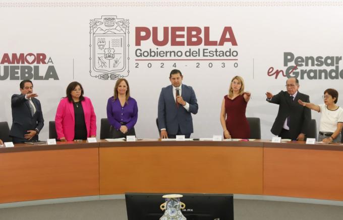 El gobernador de Puebla, encabezó la reinstalación del Sistema Nacional de Protección Integral de Niñas, Niños y Adolescentes (SIPINNA)