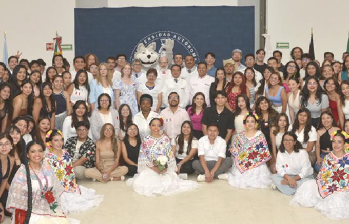 Despide la BUAP a 218 estudiantes de intercambio de AL, Europa y Asia