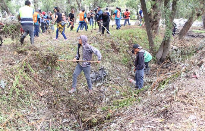 Avanza saneamiento de Río Atoyac con faena comunitaria en Xoxtla
