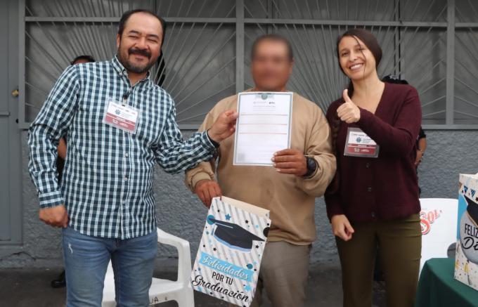 Entregaron certificados a internos que concluyeron sus estudios dentro del Centro Penitenciario Regional de San Pedro Cholula