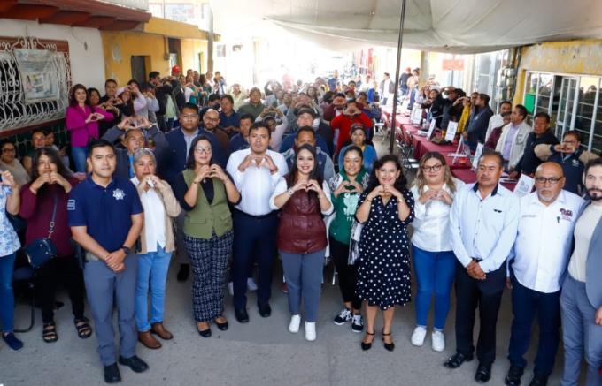 La alcaldesa de San Pedro Cholula, Tonantzin Fernández, encabezó una nueva edición del programa “Miércoles Ciudadano” en San Cristóbal Tepontla