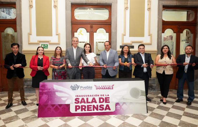 El alcalde José Chedraui  inauguró Sala de Prensa en el Palacio Municipal