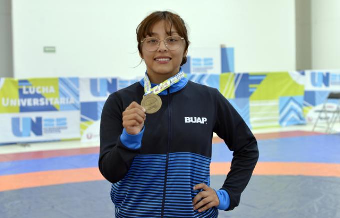 La lucha universitaria, kickboxing y levantamiento de pesas consiguen 27 preseas más para la BUAP