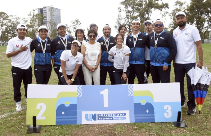 Lobos BUAP gana medallas de plata y bronce en tiro con arco