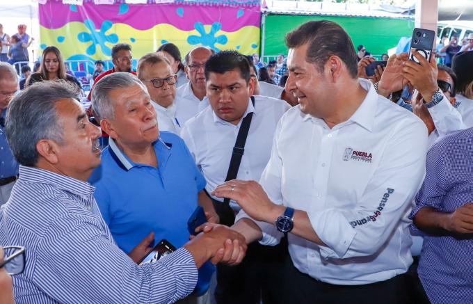 Gobierno de Puebla implementa plan de atención a migrantes