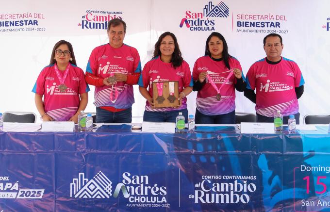 Presentaron Playera y Medalla para el Medio Maratón del Día del Papá en San Andrés Cholula