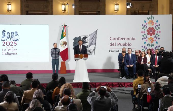 Asistió el gobernador Alejandro Armenta a conferencia mañanera en Palacio Nacional