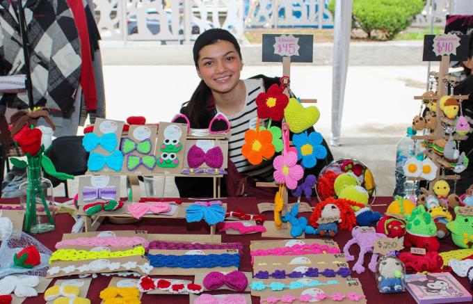 Impulsa Gobierno de la Ciudad talento joven con el Mercadito de las Juventudes