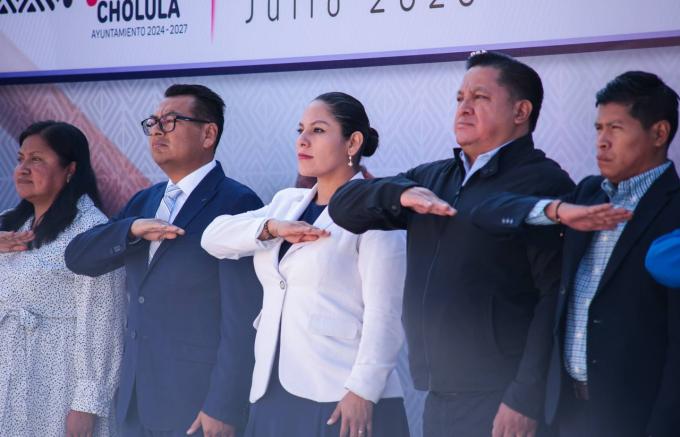 Encabezó la ceremonia cívica correspondiente del mes de julio, la alcaldesa Guadalupe Cuautle