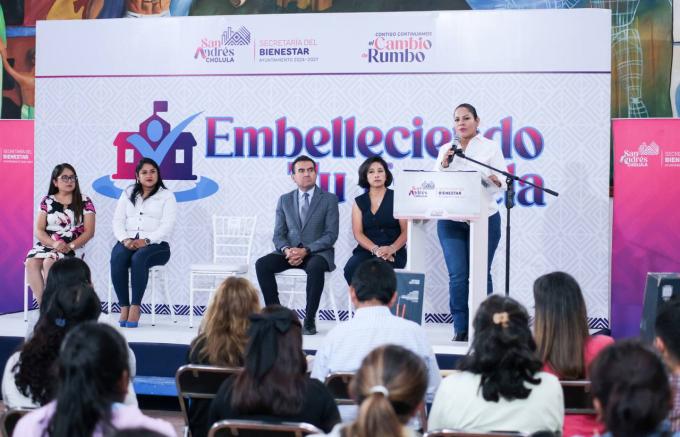Entregó la alcaldesa Guadalupe Cuautle kits de jardinería en San Andrés Cholula