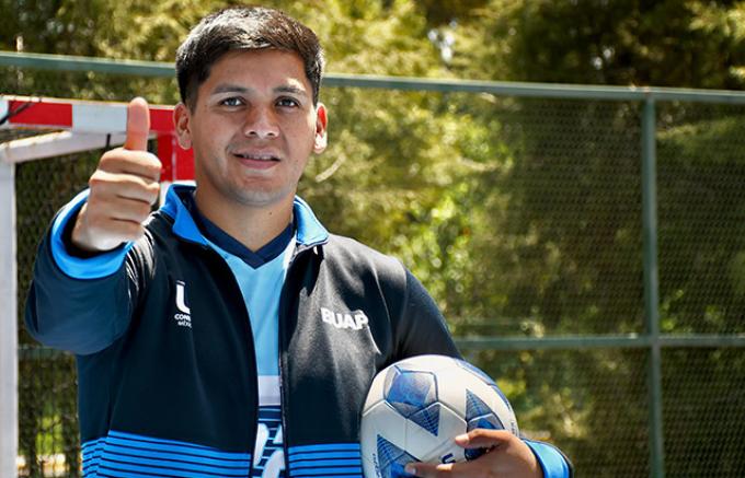 De la calle a Noruega, estudiante BUAP representará a México en copa mundial de street soccer