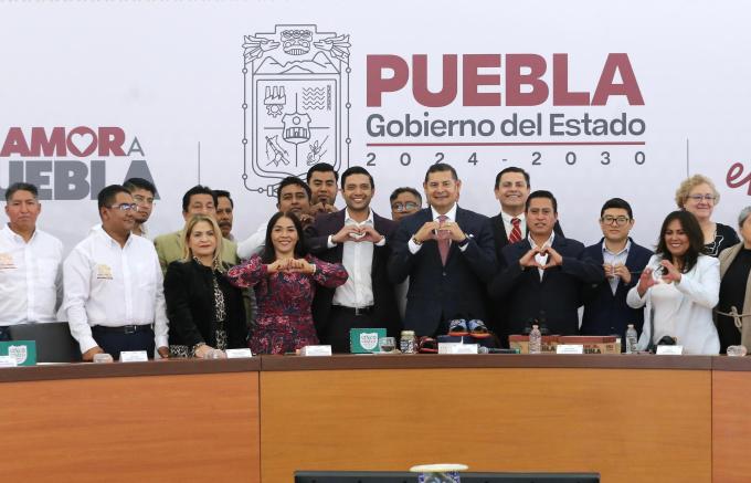 Este año, fabricantes poblanos producirán 300 mil pares de calzado escolar bajo la marca Cinco de Mayo
