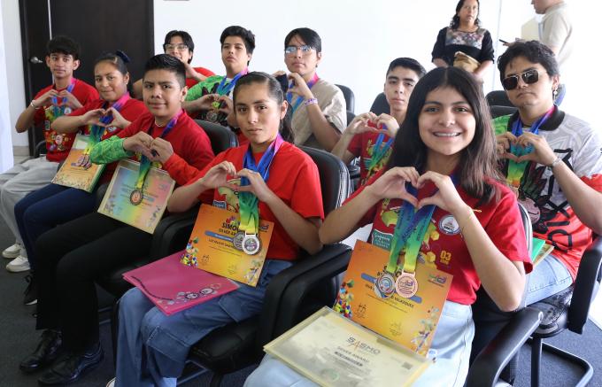 Como parte del Plan México, Puebla participa en 14 proyectos en materia de tecnología