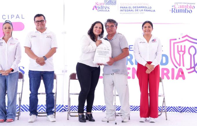 Entregó el Ayuntamiento de San Andrés Cholula apoyos alimentarios en coordinación con el SEDIF