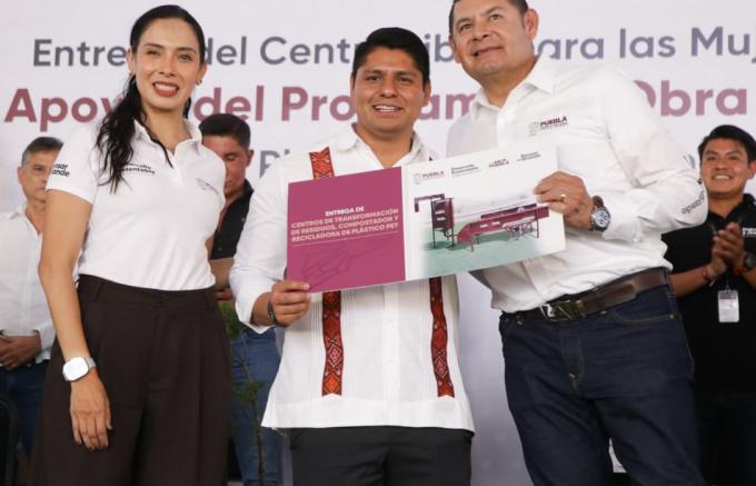 En Cuautlancingo, Gobierno de Puebla entregó apoyos del programa “Obra Comunitaria Por Amor a Puebla”