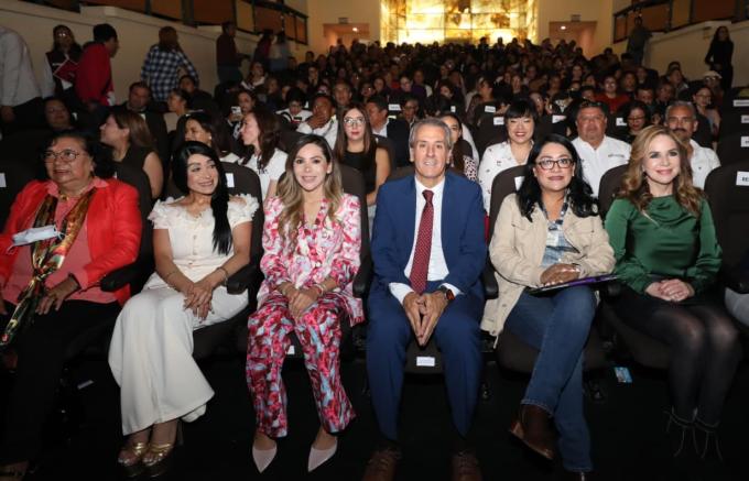 Gobierno de la Ciudad y la UNAM suman esfuerzos por la igualdad