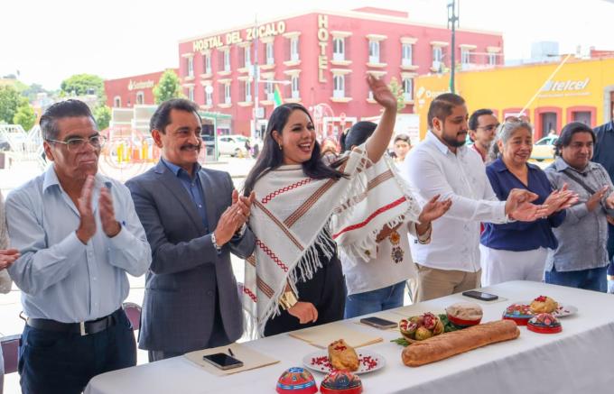 Invita alcaldesa Fernández a la Exposición Gastronómica del Chile en Nogada