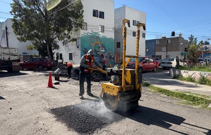 Atiende Gobierno de la Ciudad vialidades y calles de la Margarita