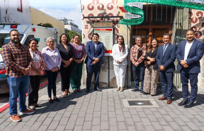 Colocó la alcaldesa de San Pedro Cholula, Tonantzin Fernández, Bando Solemne con motivo de las Fiestas Patrias