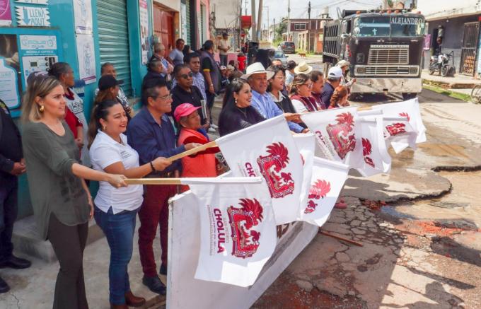 Arrancó la alcaldesa Tonantzin Fernández la rehabilitación de la calle Revolución en Santa Bárbara Almoloya