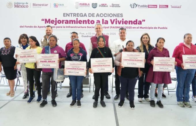 Entregó el alcalde José Chedraui apoyos del programa “Mejoramiento a la vivienda” en La Resurrección